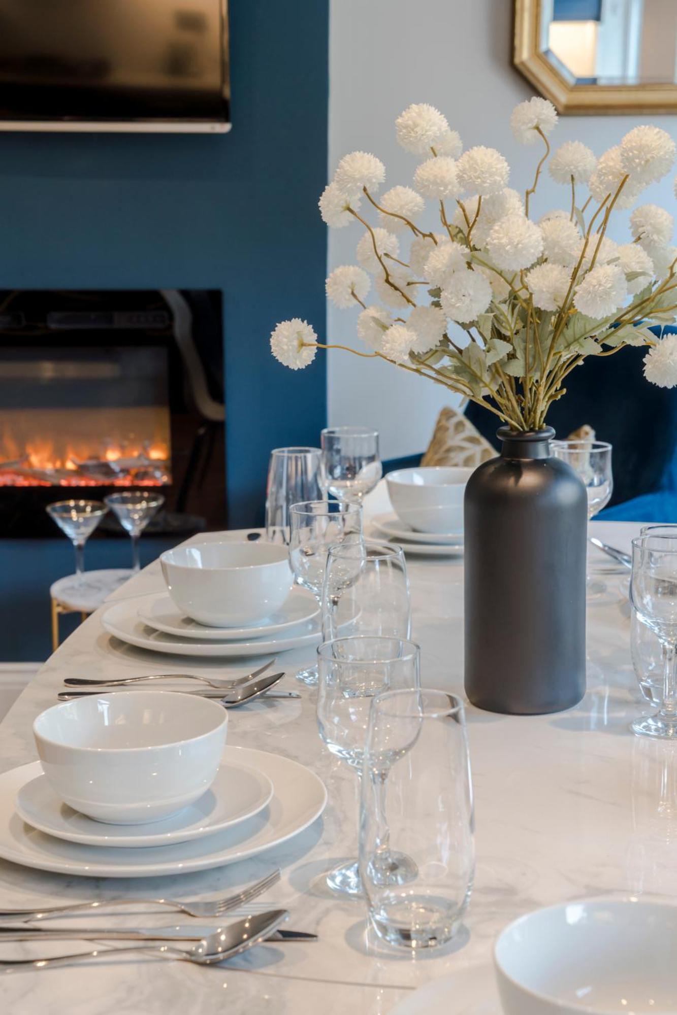 Stunning 3 Bed Duplex Apartment In The Heart Of West Hampstead Лондон Екстериор снимка