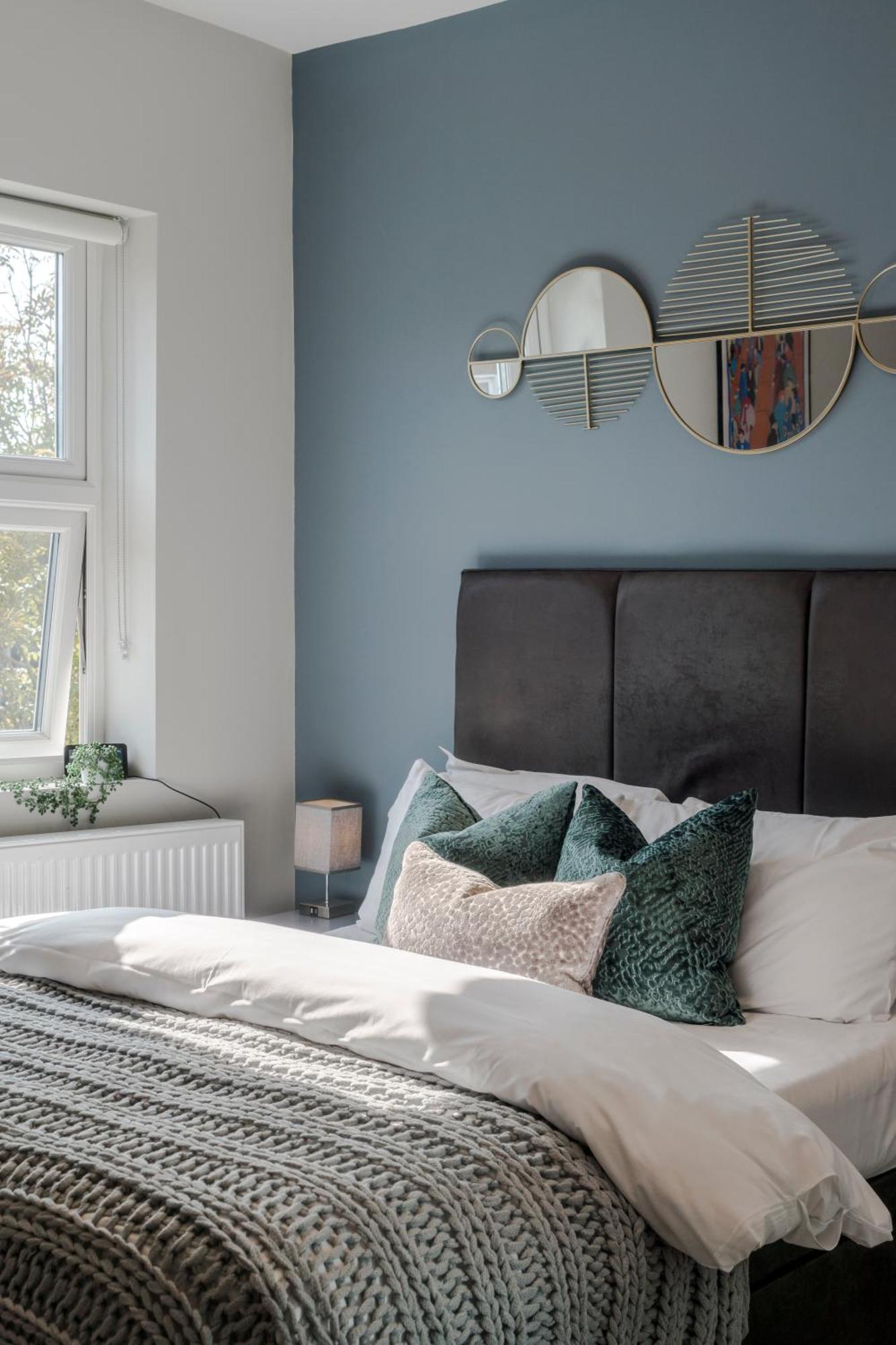 Stunning 3 Bed Duplex Apartment In The Heart Of West Hampstead Лондон Екстериор снимка