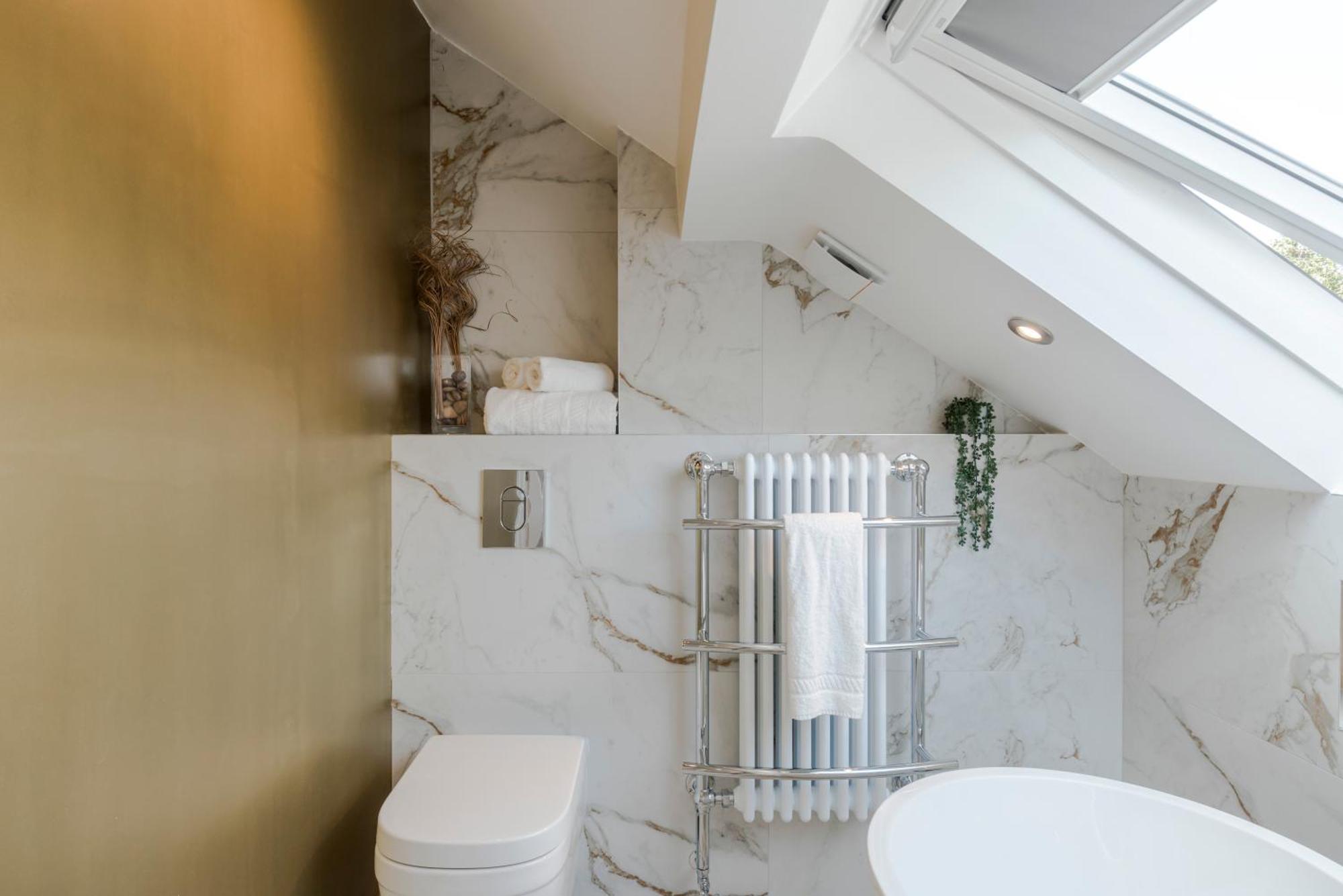 Stunning 3 Bed Duplex Apartment In The Heart Of West Hampstead Лондон Екстериор снимка