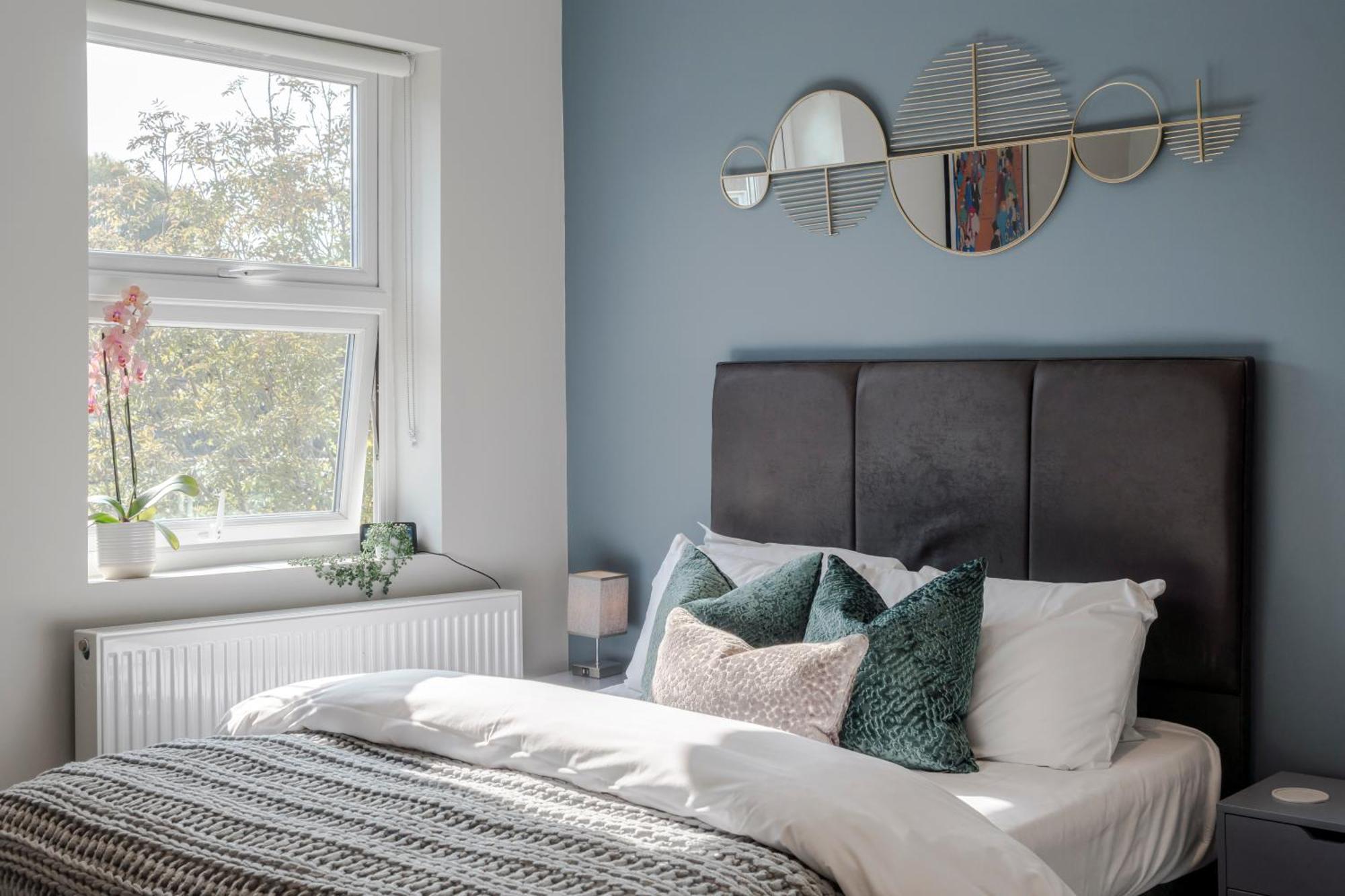 Stunning 3 Bed Duplex Apartment In The Heart Of West Hampstead Лондон Екстериор снимка