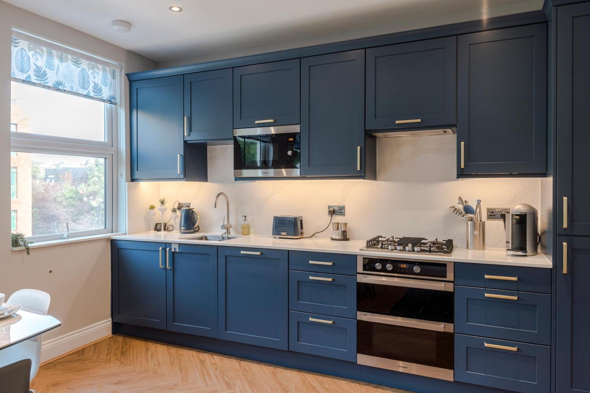 Stunning 3 Bed Duplex Apartment In The Heart Of West Hampstead Лондон Екстериор снимка