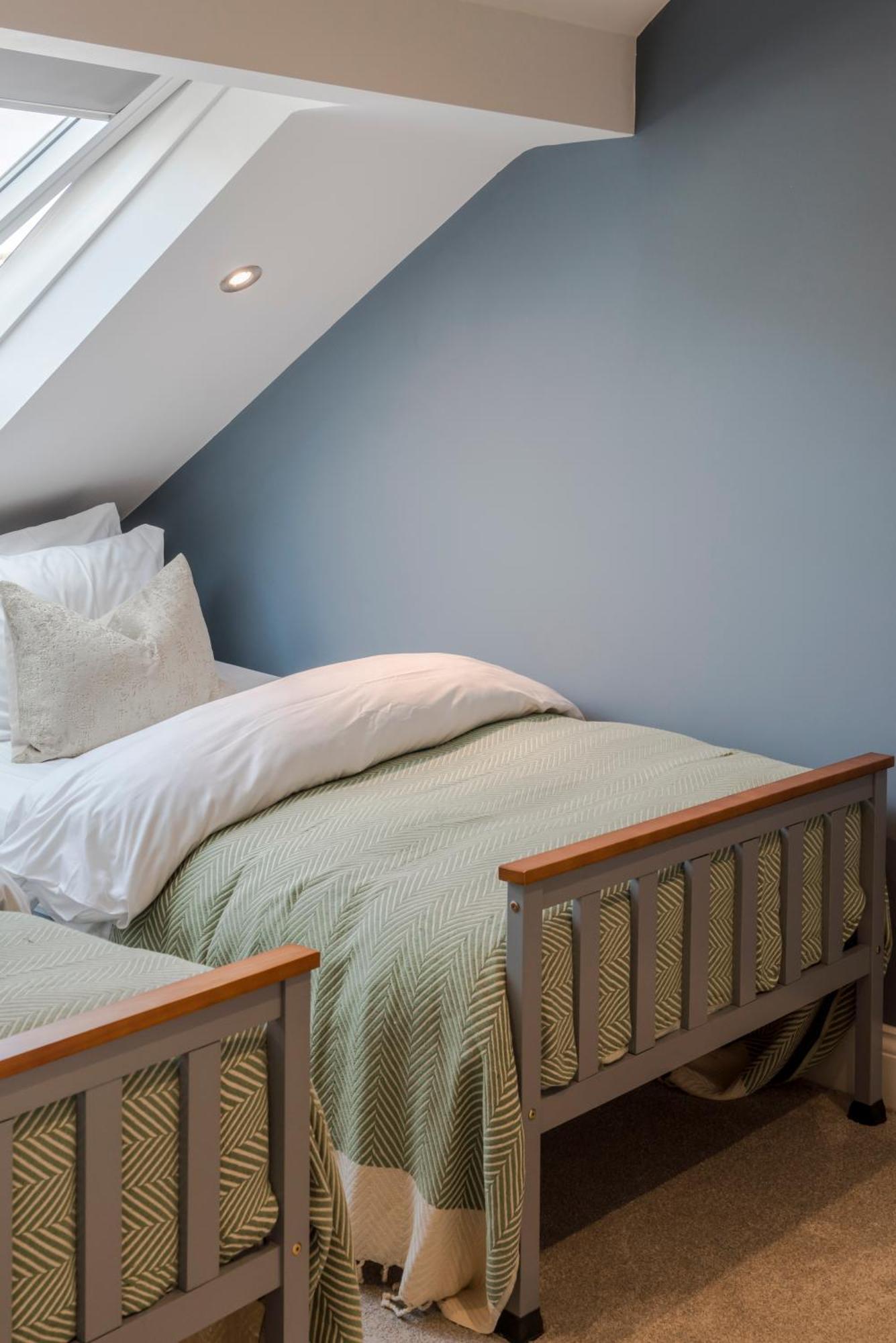 Stunning 3 Bed Duplex Apartment In The Heart Of West Hampstead Лондон Екстериор снимка